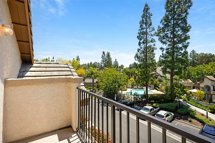 2nd balcony off the upper loft