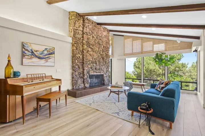 4938 Longview Way, El Cajon, California 92020
