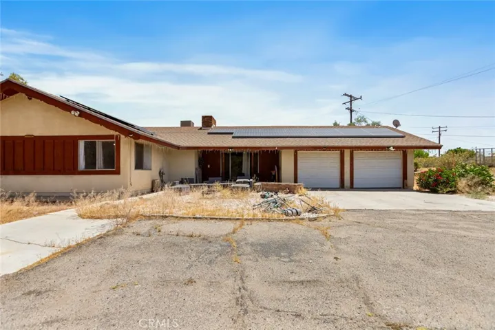 16370 Desert Knoll Drive, Victorville, California 92395