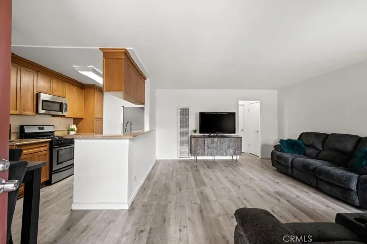 20327 Saticoy Street 215, Winnetka, California 91306