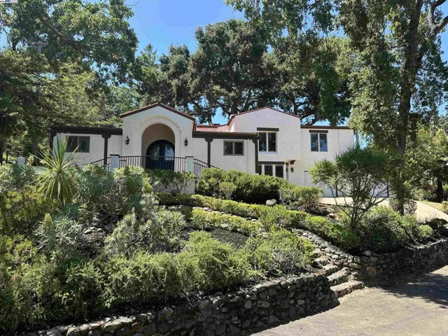 77 Castlewood Dr, Pleasanton, California 94566