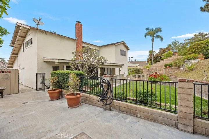22886 Hickory Hills Avenue, Lake Forest, California 92630