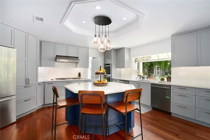 23900 Stagg Street, West Hills, California 91304