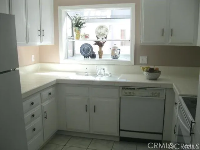 2391 Via Mariposa W 3c, Laguna Woods, California 92637