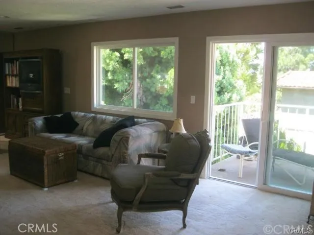 2391 Via Mariposa W 3c, Laguna Woods, California 92637