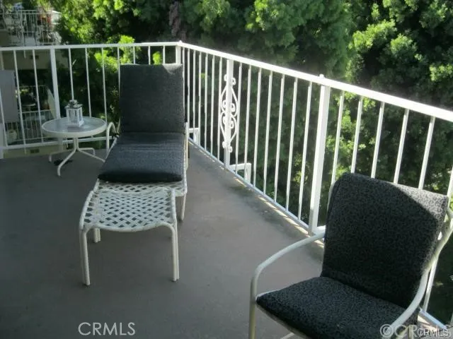 2391 Via Mariposa W 3c, Laguna Woods, California 92637