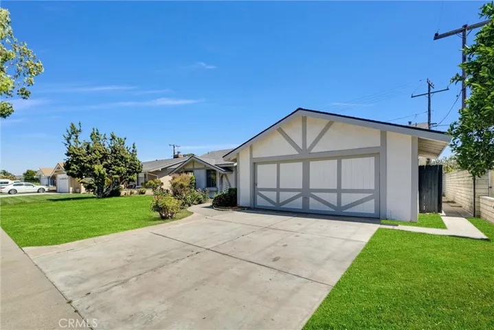 1968 W Chanticleer Road, Anaheim, California 92804