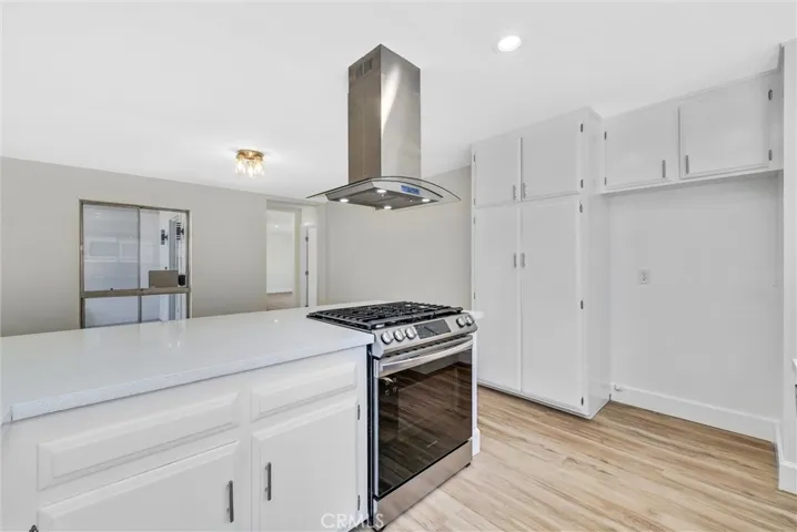 1968 W Chanticleer Road, Anaheim, California 92804