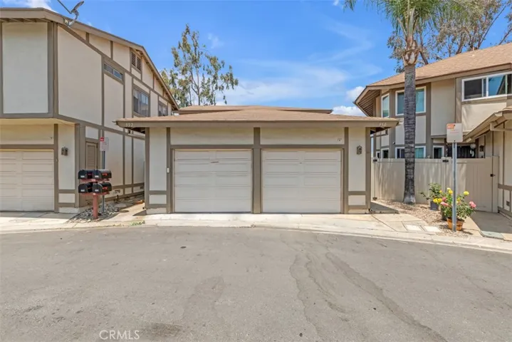 952 Pinyon Court, Ontario, California 91762
