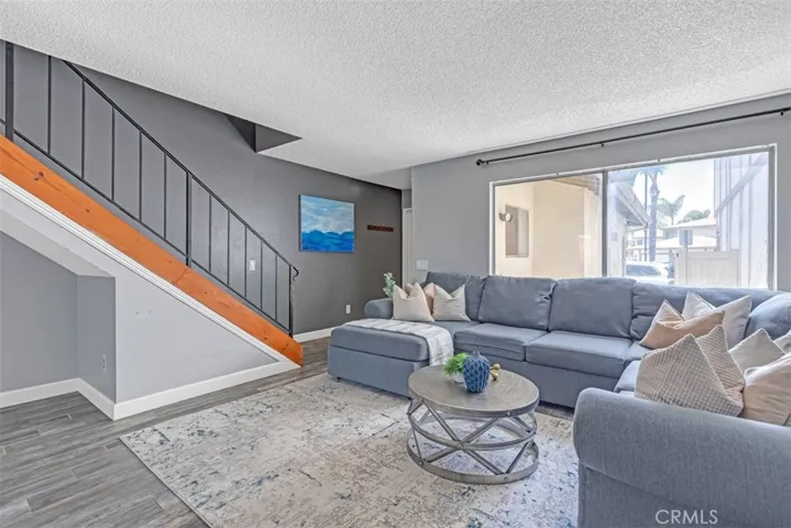 952 Pinyon Court, Ontario, California 91762