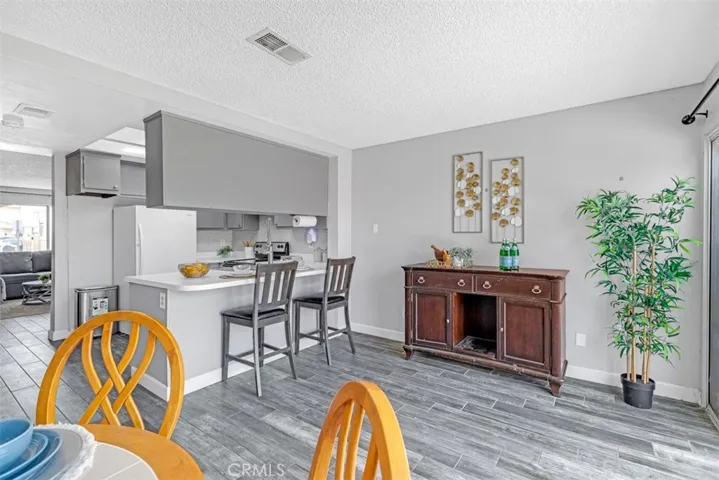 952 Pinyon Court, Ontario, California 91762