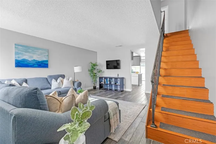 952 Pinyon Court, Ontario, California 91762