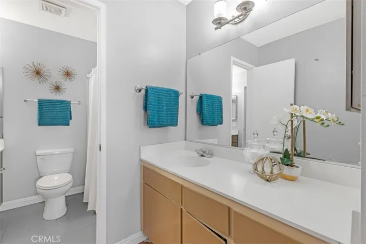952 Pinyon Court, Ontario, California 91762