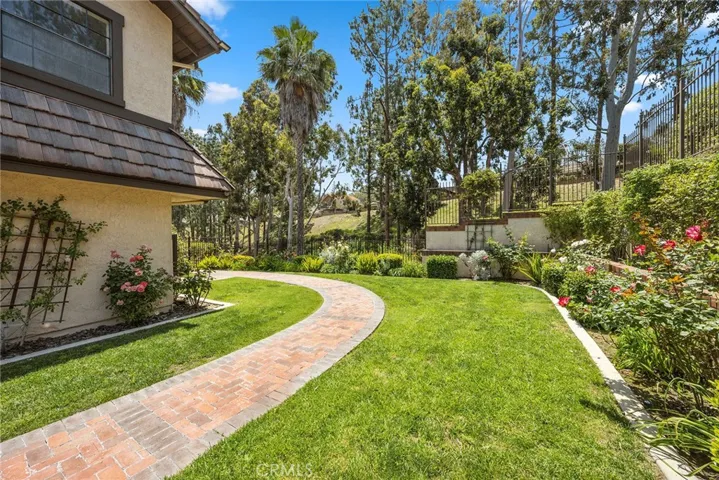 6605 E Canyon Hills Road, Anaheim Hills, California 92807