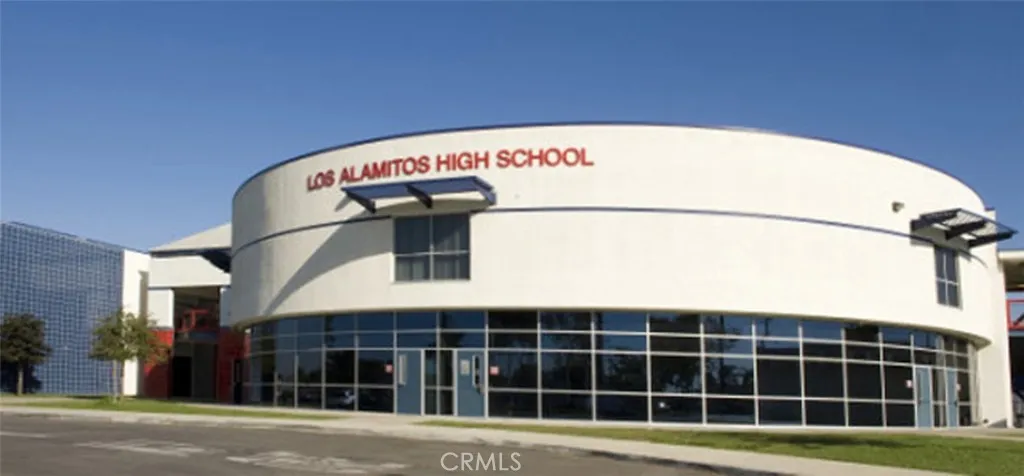 Highly acclaimed Los Alamitos School District!