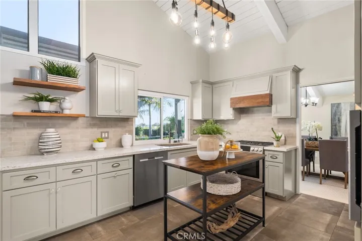 15540 Lodosa Drive, Whittier, California 90605