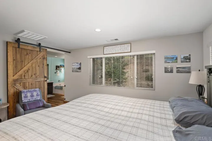 35309 White Camarillo Lane, Fallbrook, California 92028