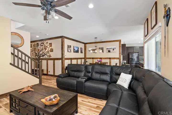 35309 White Camarillo Lane, Fallbrook, California 92028