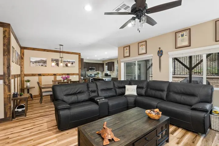 35309 White Camarillo Lane, Fallbrook, California 92028