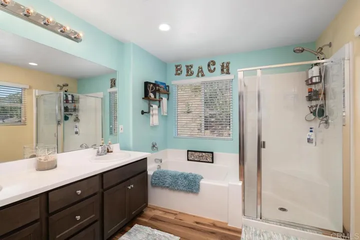 35309 White Camarillo Lane, Fallbrook, California 92028