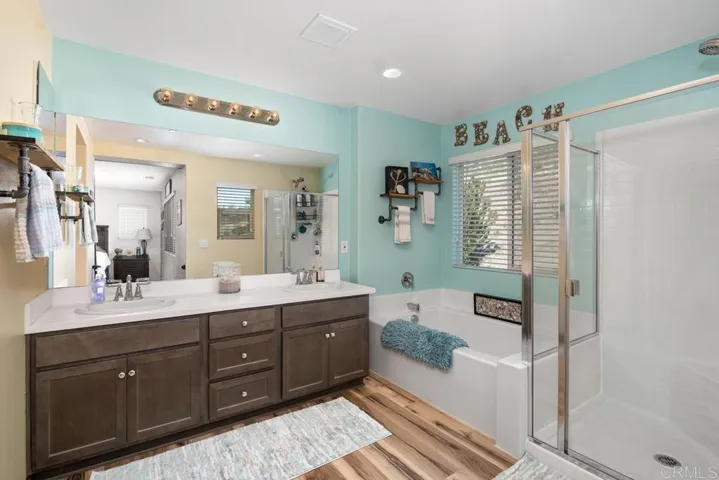 35309 White Camarillo Lane, Fallbrook, California 92028