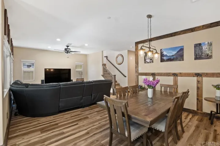 35309 White Camarillo Lane, Fallbrook, California 92028