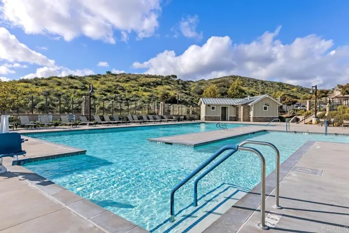 35309 White Camarillo Lane, Fallbrook, California 92028