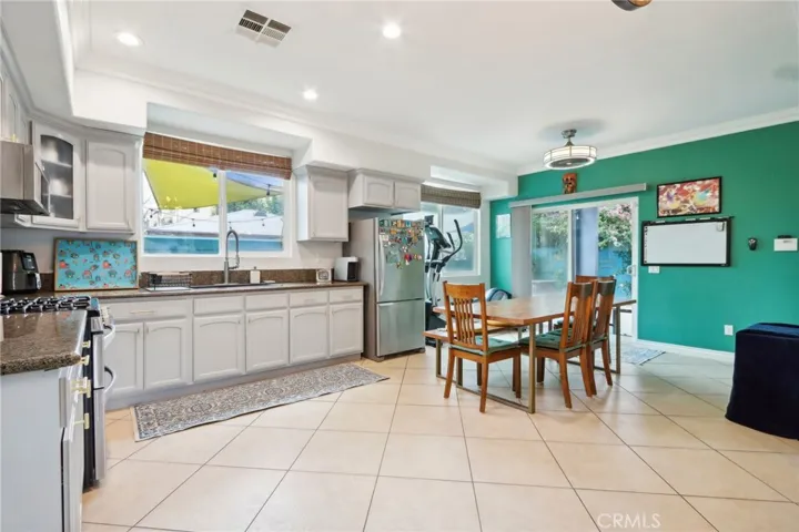 5808 Clara Street F, Bell Gardens, California 90201
