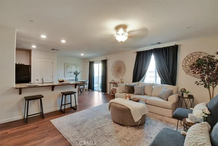 1714 Kestrel Court, Olivehurst, California 95961