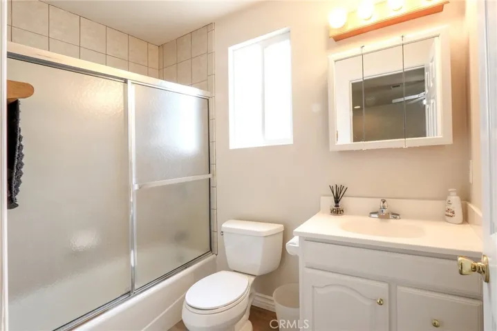 1st Master bathroom