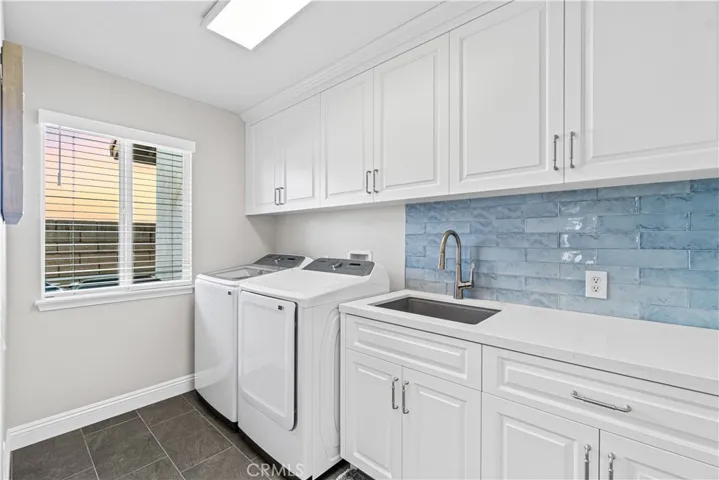 Laundry Room w/Sink & Extra Storage