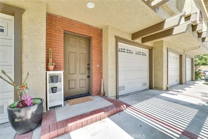 25275 Oak Canyon Lane 6, Lake Forest, California 92630