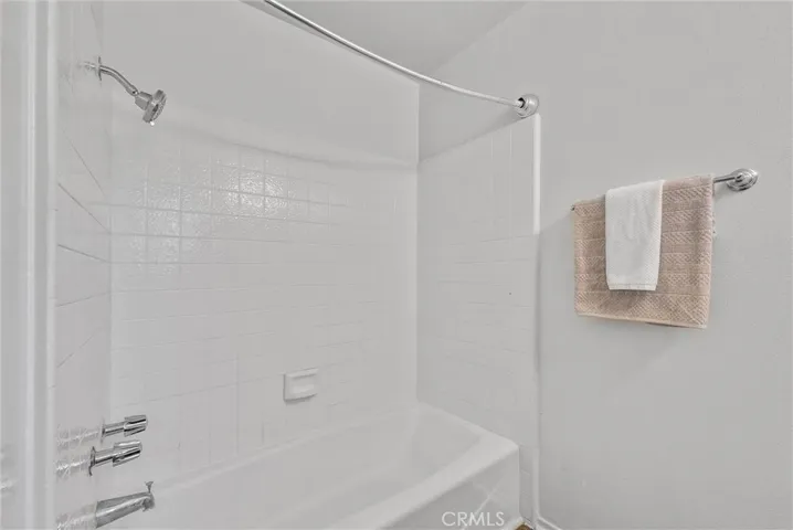 25275 Oak Canyon Lane 6, Lake Forest, California 92630