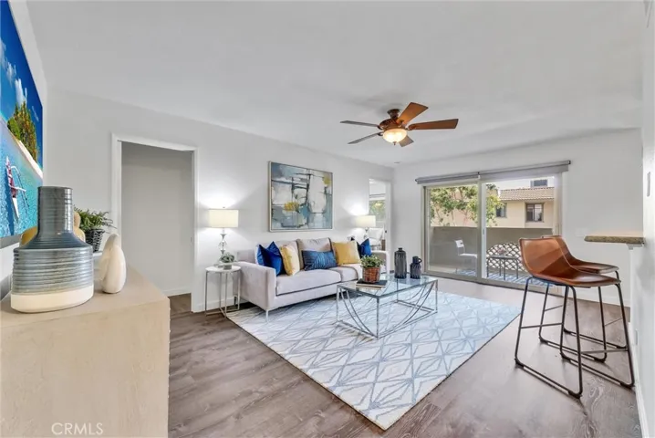 25275 Oak Canyon Lane 6, Lake Forest, California 92630
