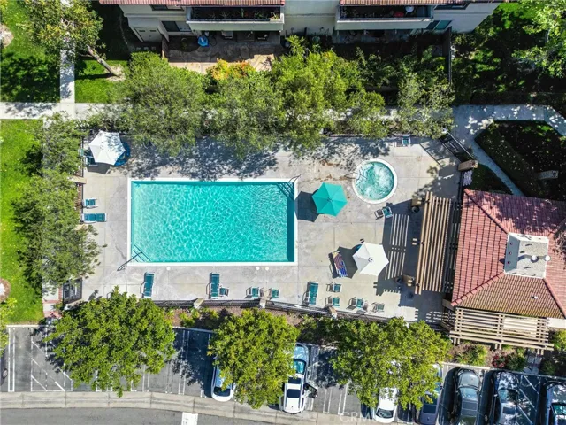 25275 Oak Canyon Lane 6, Lake Forest, California 92630