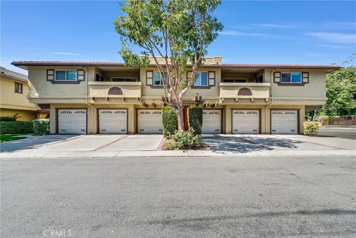 25275 Oak Canyon Lane 6, Lake Forest, California 92630