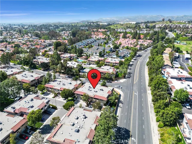 25275 Oak Canyon Lane 6, Lake Forest, California 92630