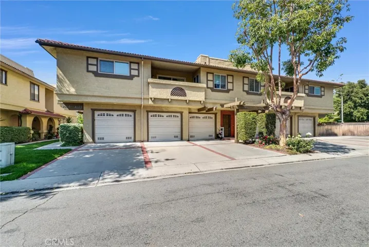 25275 Oak Canyon Lane 6, Lake Forest, California 92630
