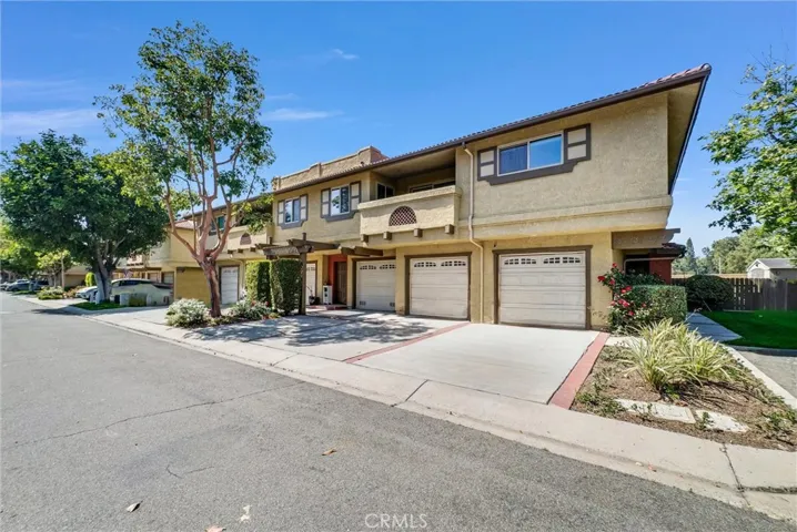 25275 Oak Canyon Lane 6, Lake Forest, California 92630