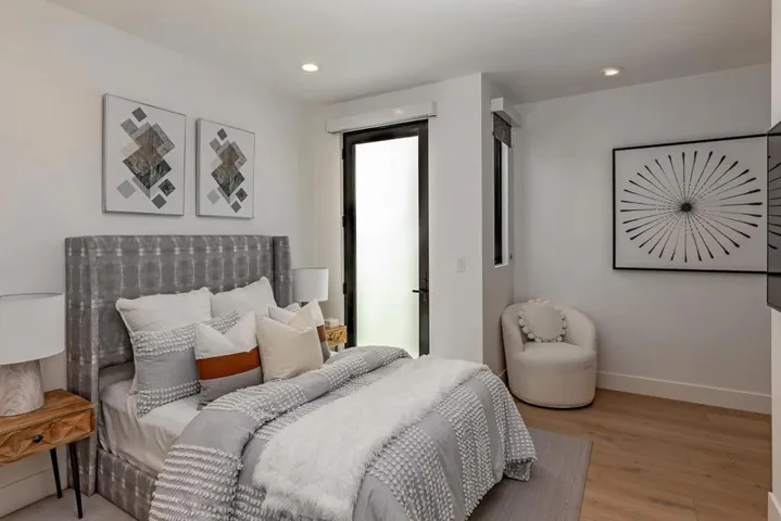 520 Tennyson Avenue, Palo Alto, California 94301