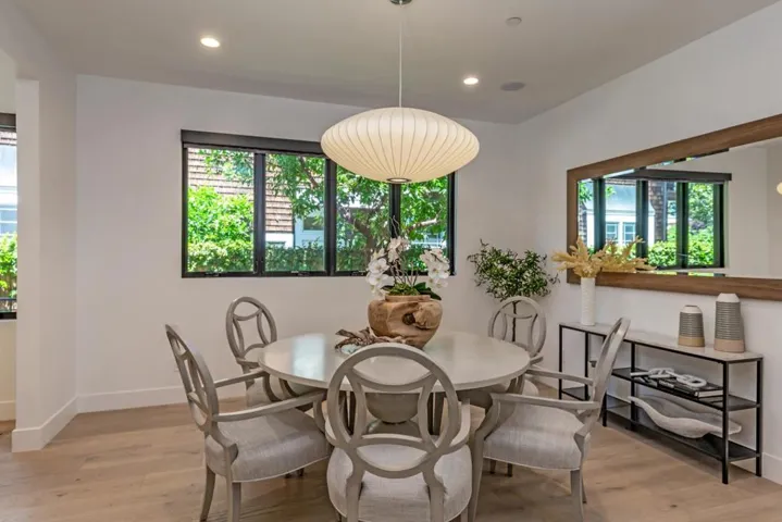 520 Tennyson Avenue, Palo Alto, California 94301
