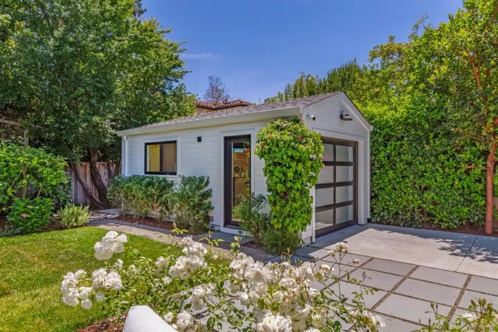 520 Tennyson Avenue, Palo Alto, California 94301