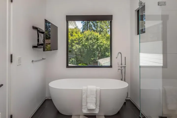 520 Tennyson Avenue, Palo Alto, California 94301