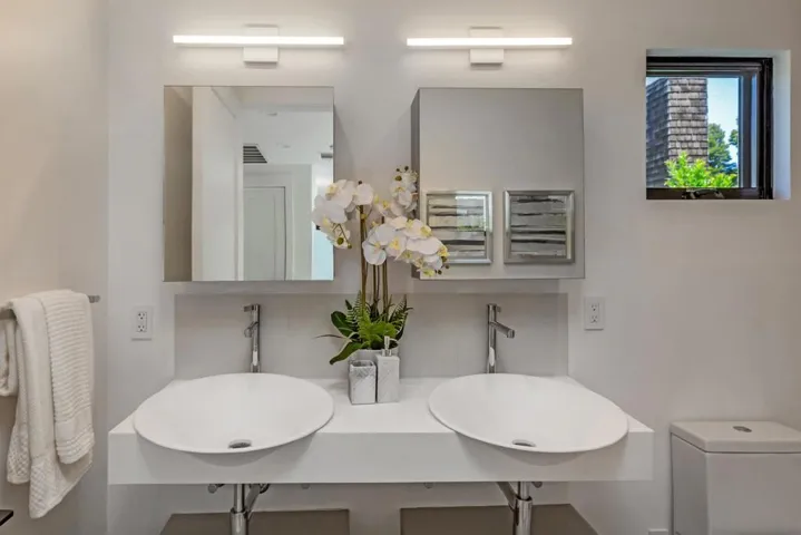 520 Tennyson Avenue, Palo Alto, California 94301
