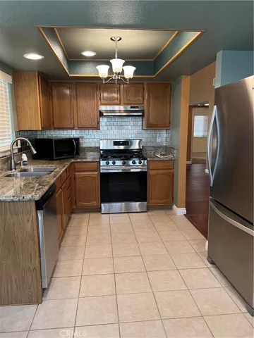 11675 Maple St, Apple Valley, California 92308