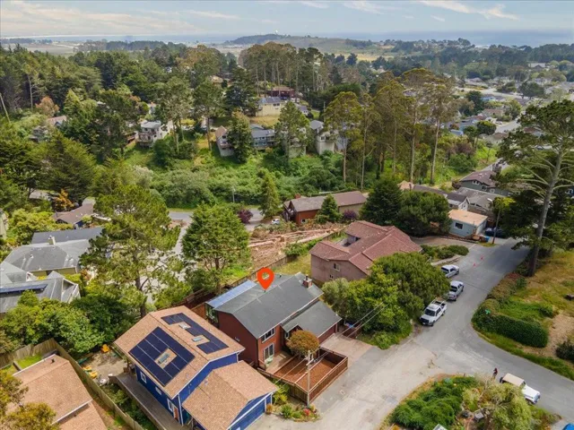 680 Vermont Avenue, Moss Beach, California 94038