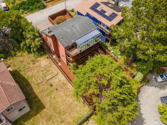 680 Vermont Avenue, Moss Beach, California 94038