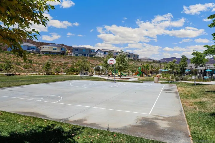 2919 Via De Todos Santos, Fallbrook, California 92028