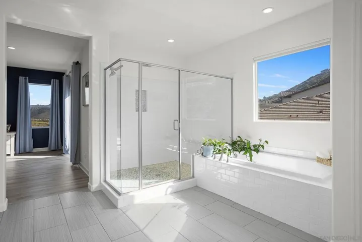 2919 Via De Todos Santos, Fallbrook, California 92028