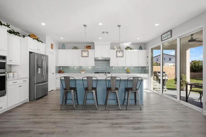 2919 Via De Todos Santos, Fallbrook, California 92028